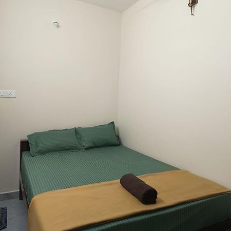 Omkara - The Fives Guest House Tiruvannamalai Exterior photo