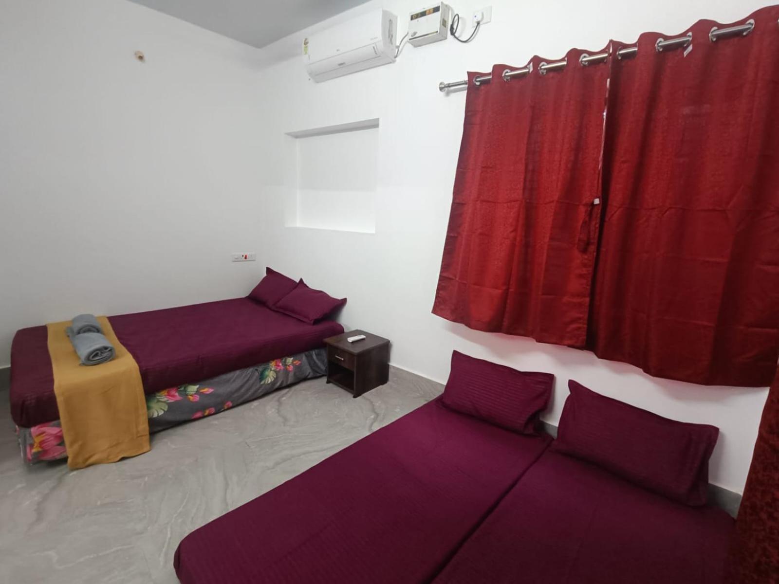 Omkara - The Fives Guest House Tiruvannamalai Exterior photo